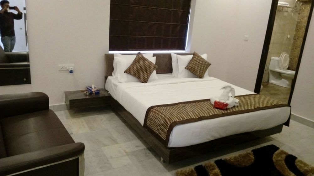 Red Carpet Hotels 诺伊达 外观 照片