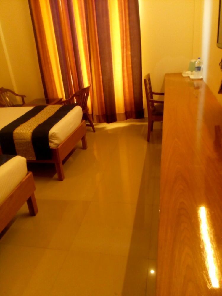 Red Carpet Hotels 诺伊达 外观 照片