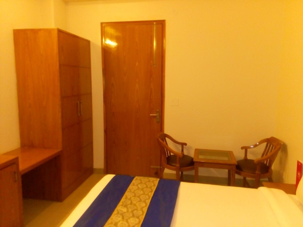 Red Carpet Hotels 诺伊达 外观 照片